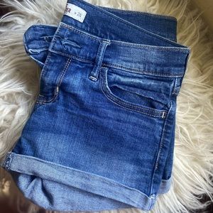 Hollister Jean Shorts | Size 3 | Waist 26